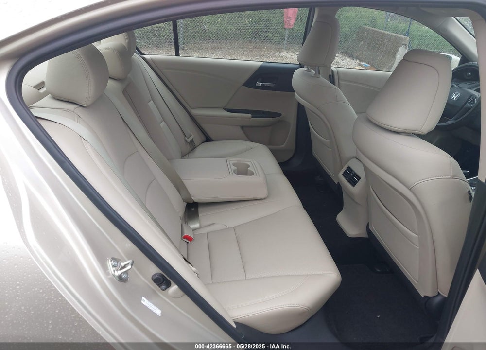 2014 HONDA ACCORD VIN: 1HGCR2F86EA302908