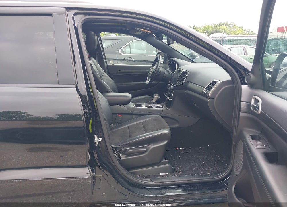 2020 JEEP GRAND CHEROKEE VIN: 1C4RJFAG9LC335473