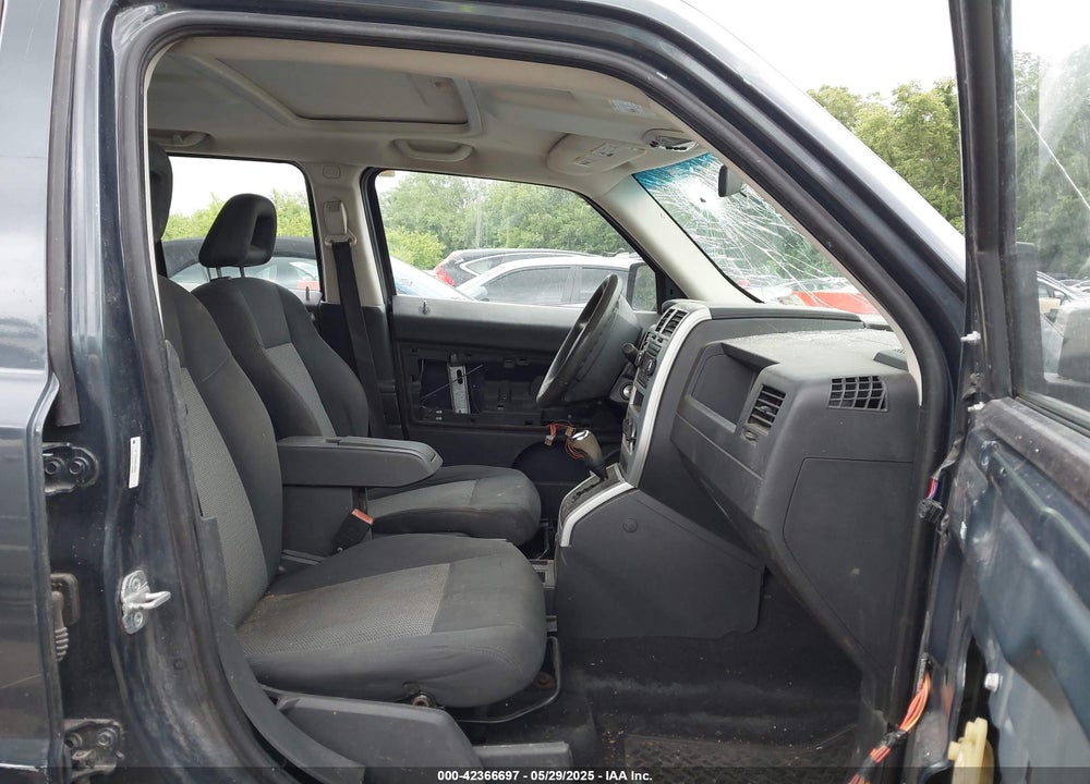 2008 JEEP PATRIOT VIN: 1J8FT28048D530566