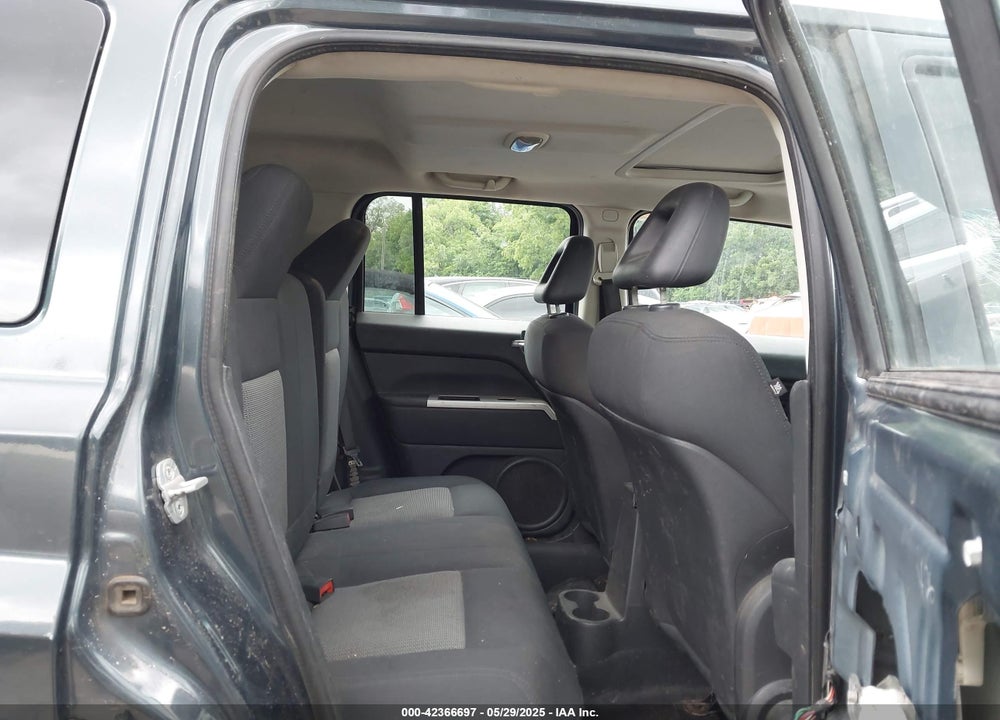 2008 JEEP PATRIOT VIN: 1J8FT28048D530566