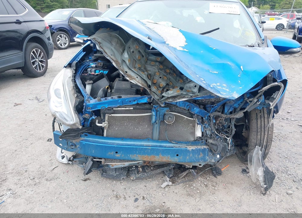 2015 TOYOTA PRIUS C VIN: JTDKDTB30F1093692