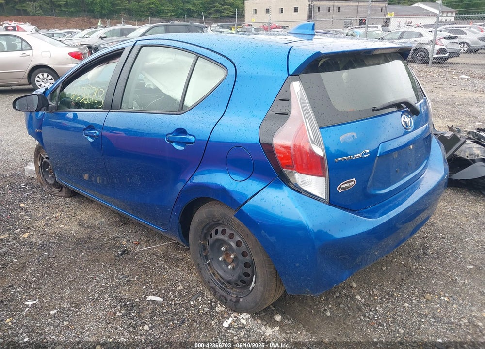 2015 TOYOTA PRIUS C VIN: JTDKDTB30F1093692