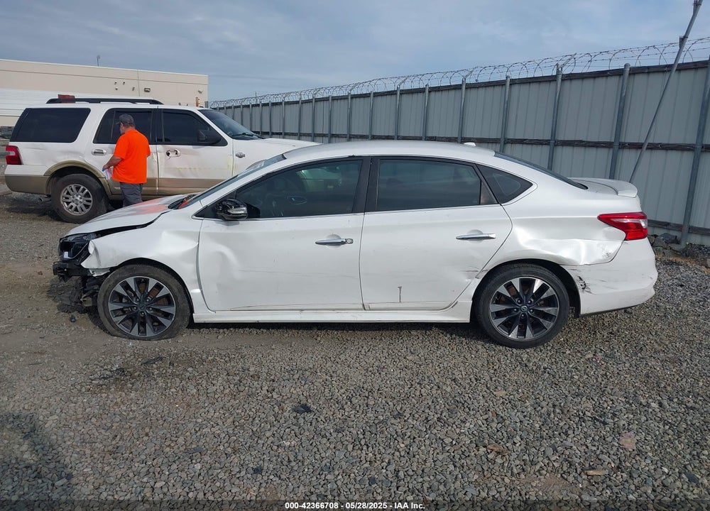 2016 NISSAN SENTRA SR VIN: 3N1AB7AP5GY256415