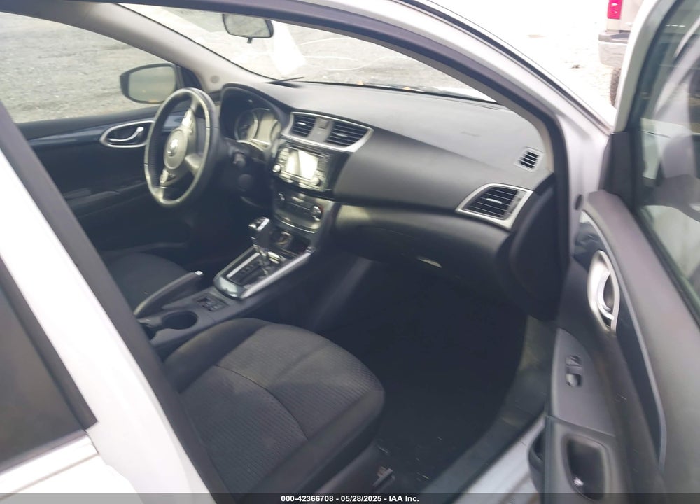 2016 NISSAN SENTRA SR VIN: 3N1AB7AP5GY256415