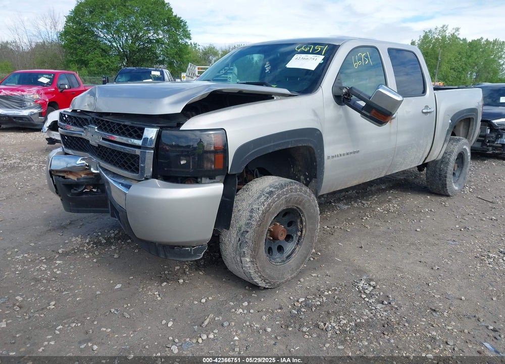2007 CHEVROLET SILVERADO 1500 LT1 VIN: 2GCEK13C571575544