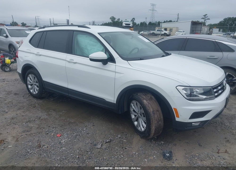 2018 VOLKSWAGEN TIGUAN 2.0T S VIN: 3VV1B7AX1JM032250