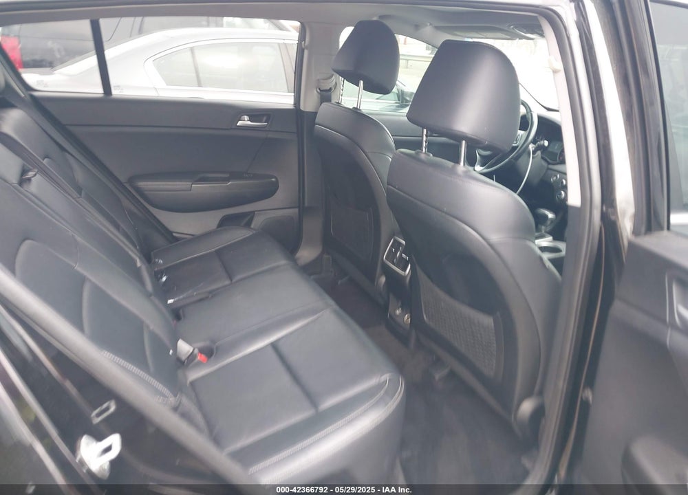2017 KIA SPORTAGE VIN: KNDPN3AC3H7285581