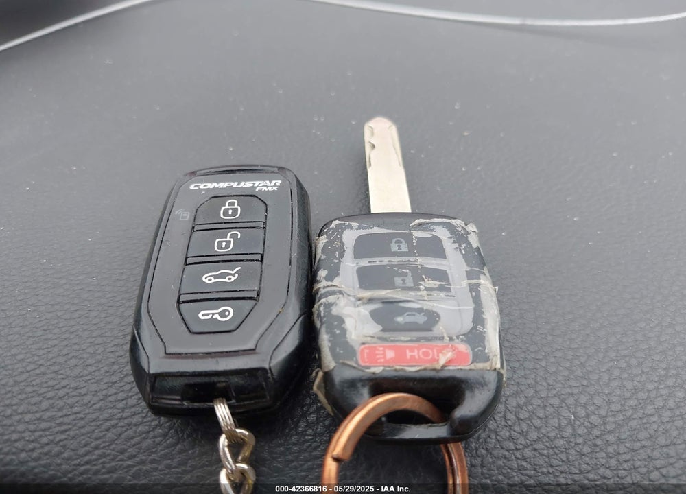 2017 HONDA ACCORD VIN: 1HGCR2F54HA021894