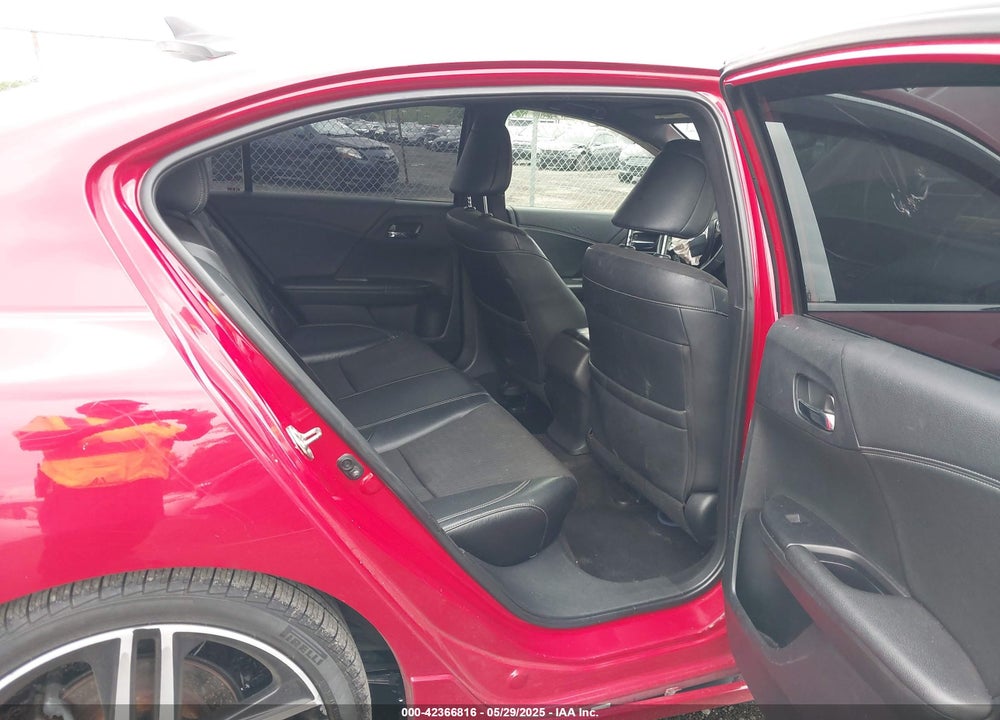 2017 HONDA ACCORD VIN: 1HGCR2F54HA021894