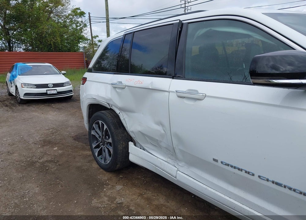 2022 JEEP GRAND CHEROKEE 4XE OVERLAND 4X4 VIN: 1C4RJYD60N8717511