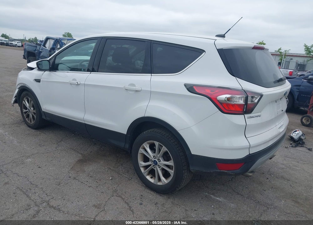 2017 FORD ESCAPE VIN: 1FMCU0GD5HUB22007