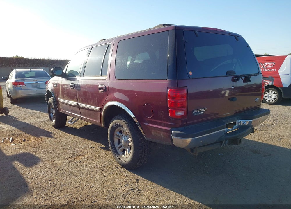2000 FORD EXPEDITION XLT VIN: 1FMRU166XYLB12033