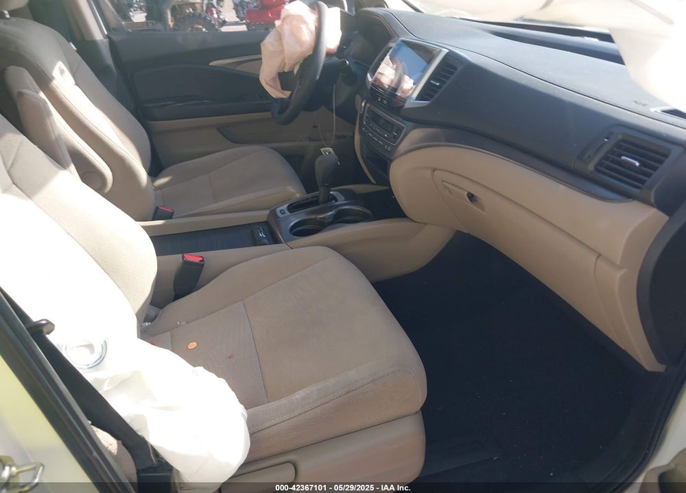 2018 HONDA PILOT VIN: 5FNYF5H36JB010998