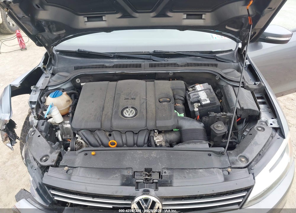 2011 VOLKSWAGEN JETTA 2.5L SE VIN: 3VWDZ7AJ4BM370033
