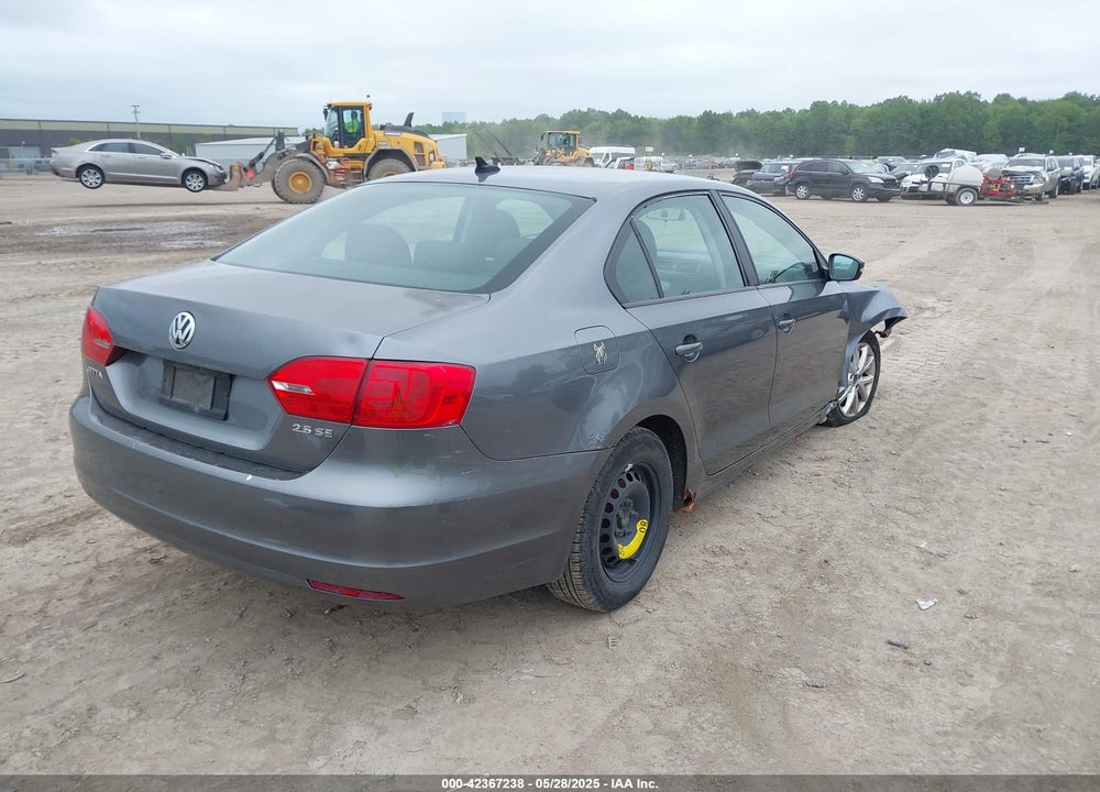 2011 VOLKSWAGEN JETTA 2.5L SE VIN: 3VWDZ7AJ4BM370033