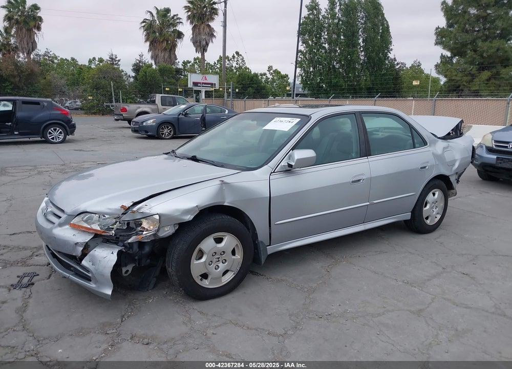 2002 HONDA ACCORD 3.0 EX VIN: 1HGCG16572A044447