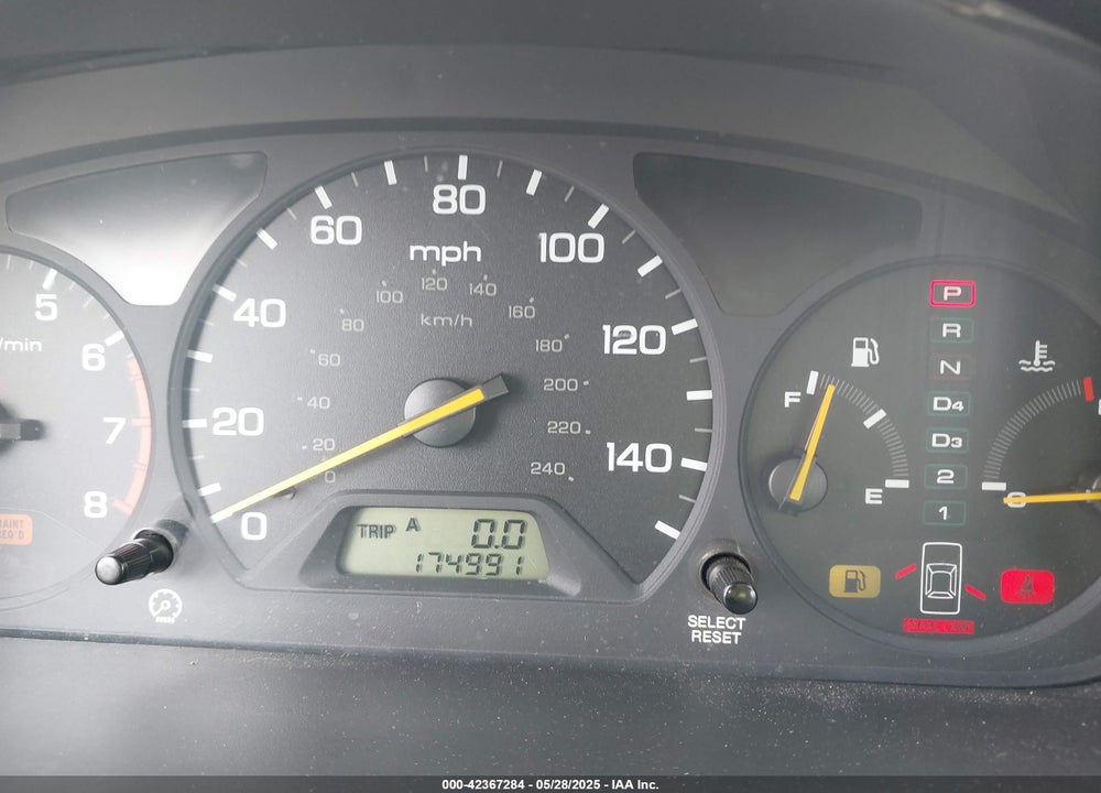 2002 HONDA ACCORD 3.0 EX VIN: 1HGCG16572A044447