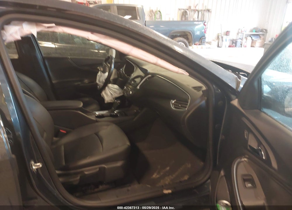 2019 CHEVROLET MALIBU LT VIN: 1G1ZD5ST9KF206622
