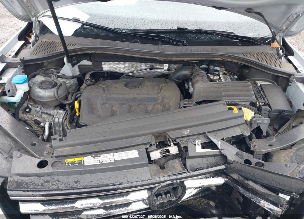 2019 VOLKSWAGEN TIGUAN VIN: 3VV0B7AX7KM031438