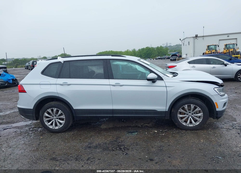 2019 VOLKSWAGEN TIGUAN VIN: 3VV0B7AX7KM031438