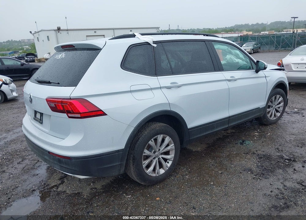 2019 VOLKSWAGEN TIGUAN VIN: 3VV0B7AX7KM031438