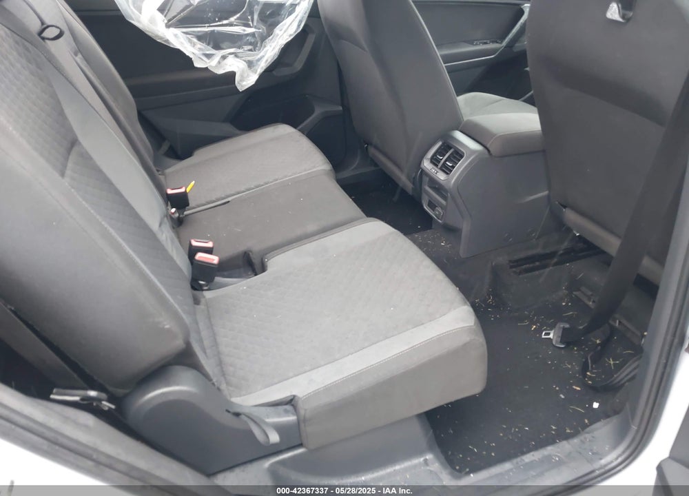 2019 VOLKSWAGEN TIGUAN VIN: 3VV0B7AX7KM031438