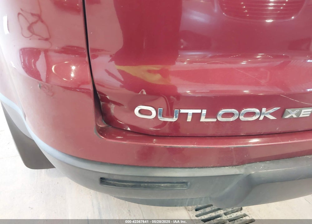 2008 SATURN OUTLOOK XE VIN: 5GZER13748J141166
