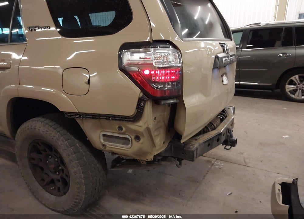 2016 TOYOTA 4RUNNER VIN: JTEBU5JRXG5288965
