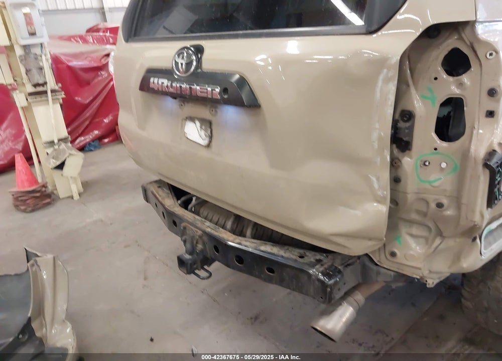2016 TOYOTA 4RUNNER VIN: JTEBU5JRXG5288965