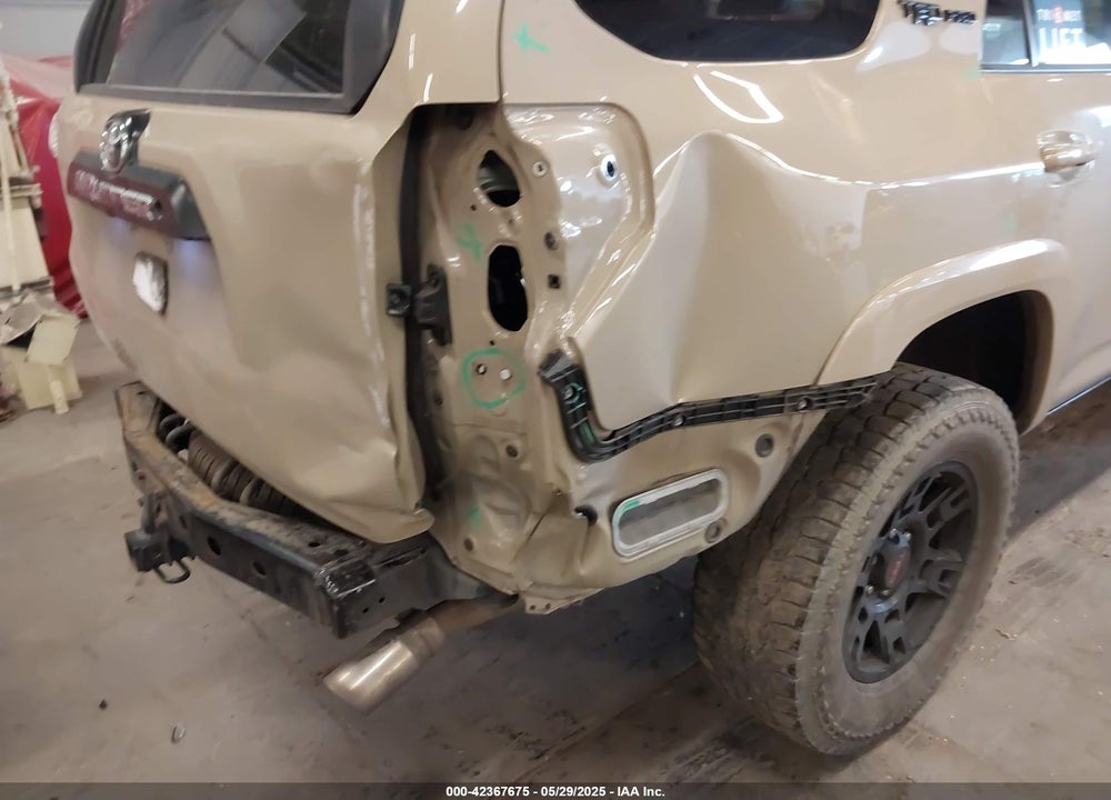 2016 TOYOTA 4RUNNER VIN: JTEBU5JRXG5288965