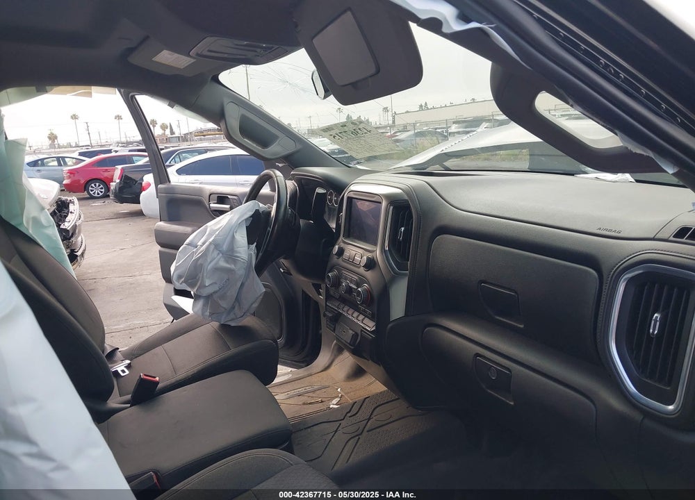 2021 CHEVROLET SILVERADO VIN: 1GCUYEET8MZ311526