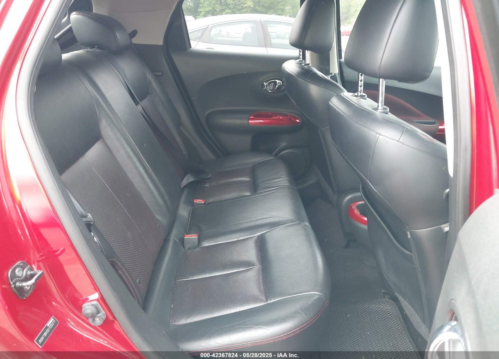 2011 NISSAN JUKE VIN: JN8AF5MV0BT025217