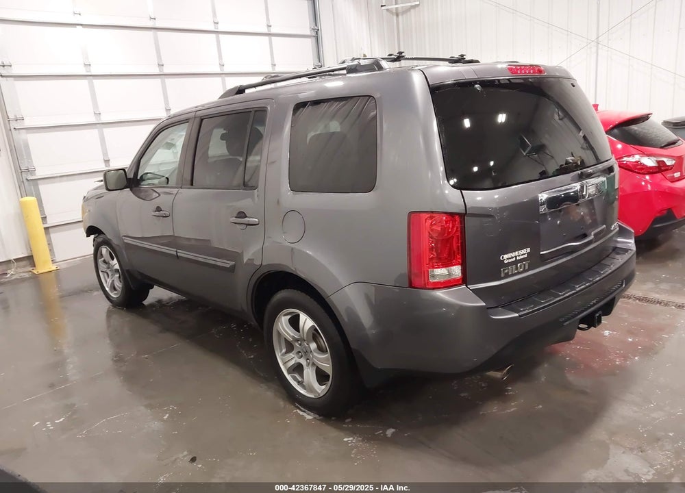 2015 HONDA PILOT EX-L VIN: 5FNYF4H51FB067998