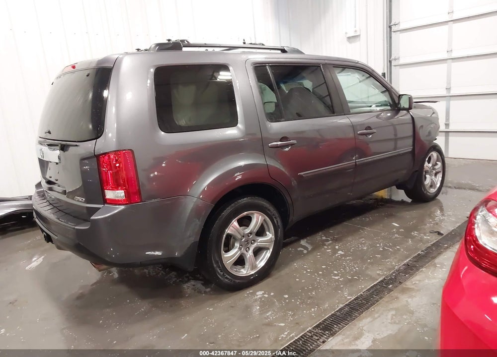2015 HONDA PILOT EX-L VIN: 5FNYF4H51FB067998