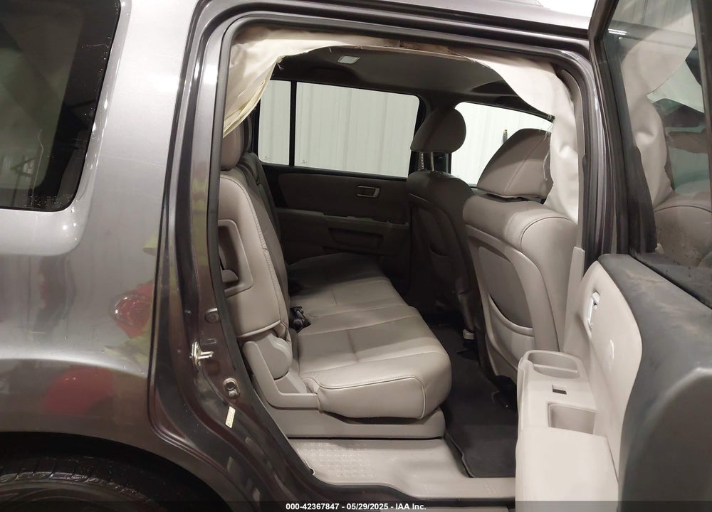 2015 HONDA PILOT EX-L VIN: 5FNYF4H51FB067998