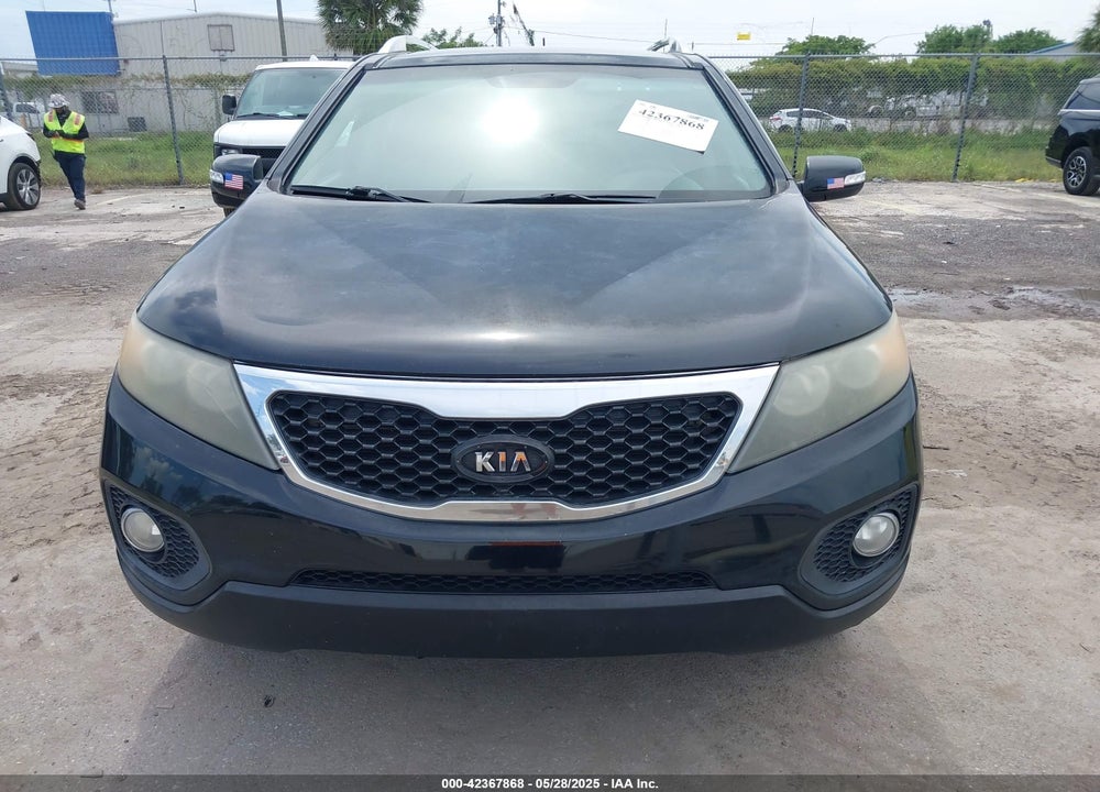 2012 KIA SORENTO VIN: 5XYKU4A23CG230182