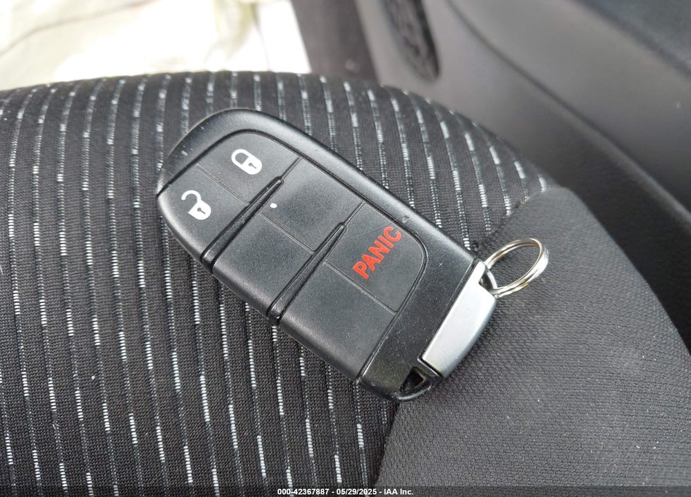 2018 DODGE JOURNEY VIN: 3C4PDCAB9JT428321