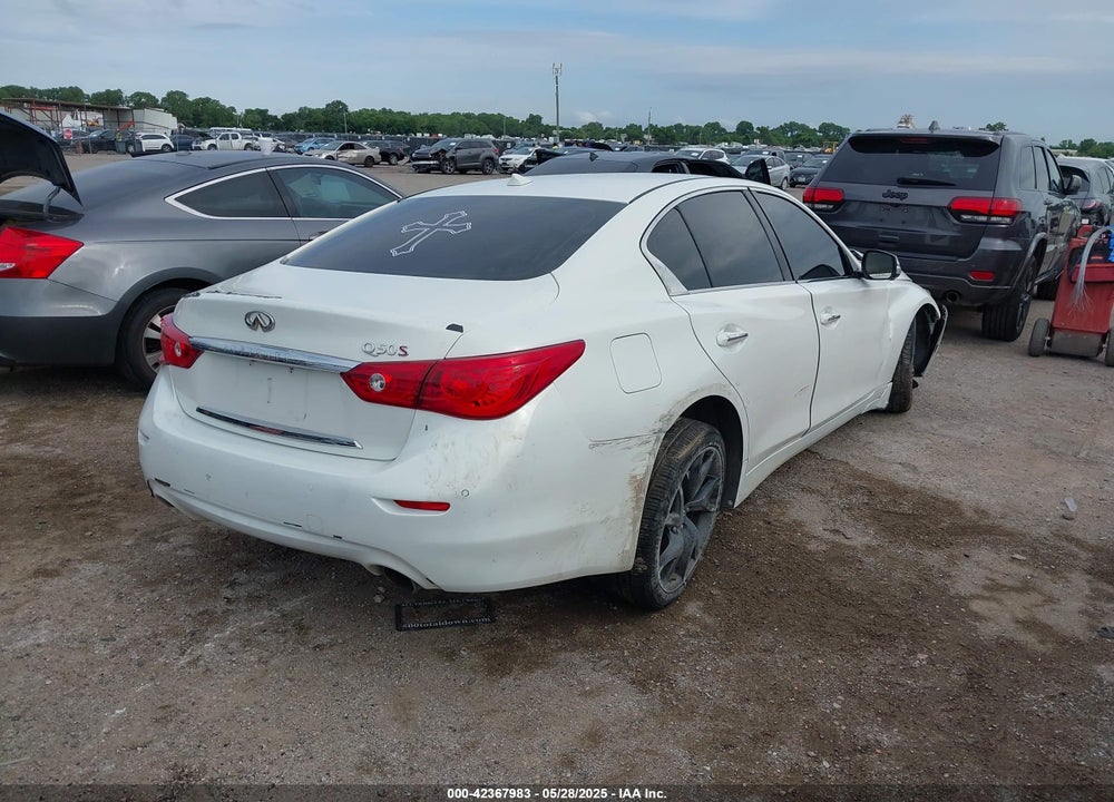 2015 INFINITI Q50 VIN: JN1BV7APXFM352327