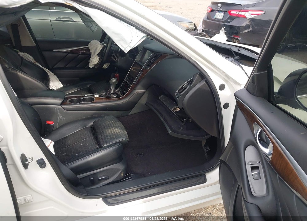 2015 INFINITI Q50 VIN: JN1BV7APXFM352327
