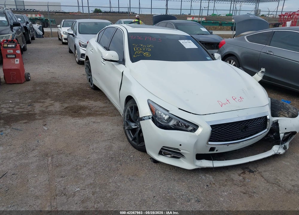 2015 INFINITI Q50 VIN: JN1BV7APXFM352327