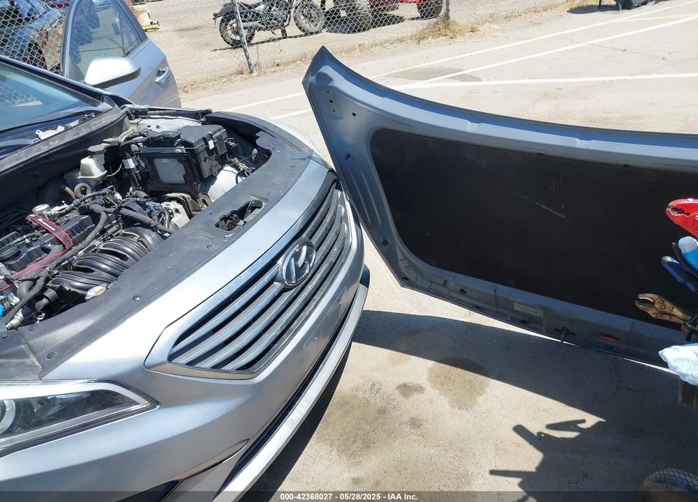 2016 HYUNDAI SONATA VIN: 5NPE24AF5GH377009