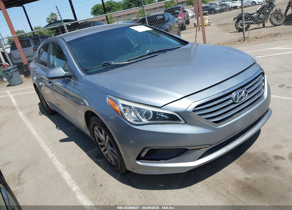 2016 HYUNDAI SONATA VIN: 5NPE24AF5GH377009
