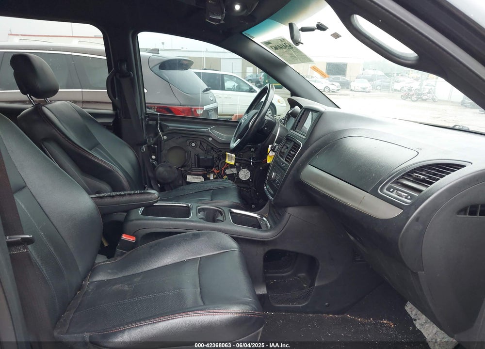 2014 DODGE GRAND CARAVAN R/T VIN: 2C4RDGEGXER431033