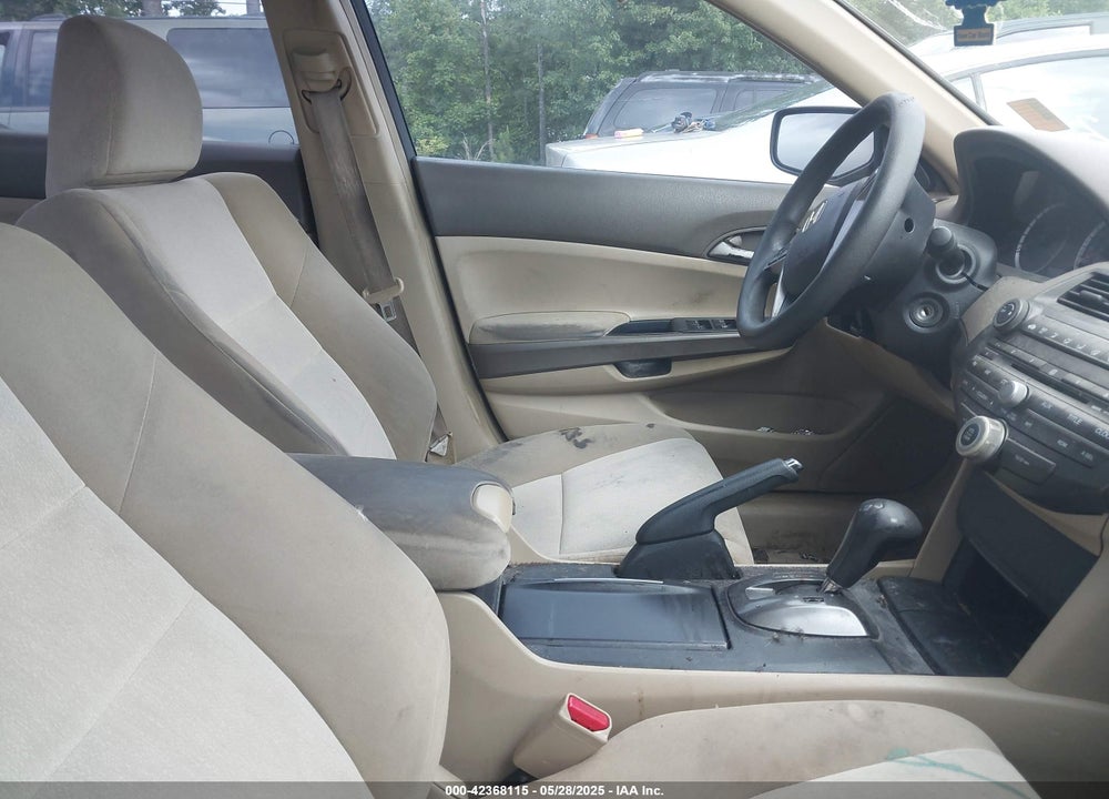 2008 HONDA ACCORD VIN: 1HGCP26498A097821