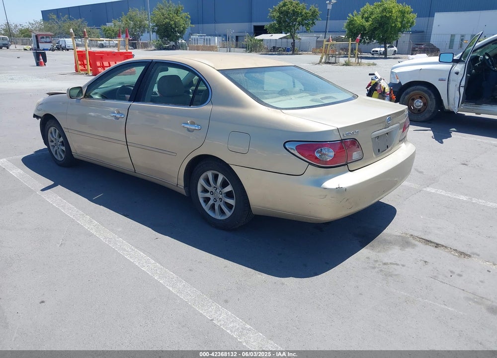 2002 LEXUS ES 300 VIN: JTHBF30G620016050