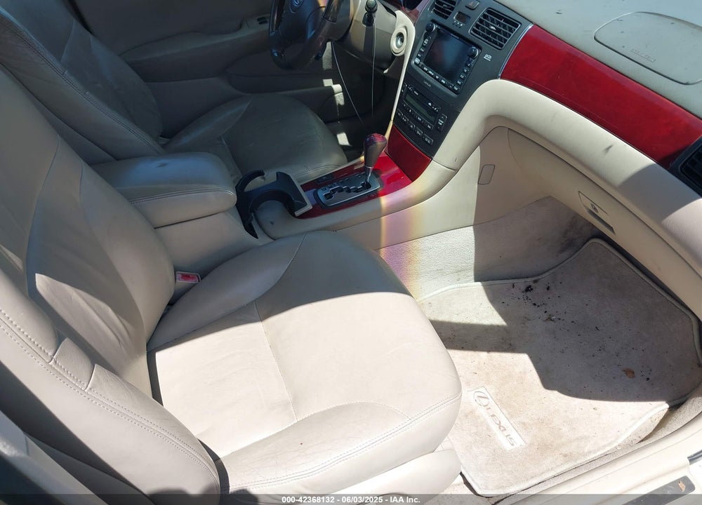 2002 LEXUS ES 300 VIN: JTHBF30G620016050