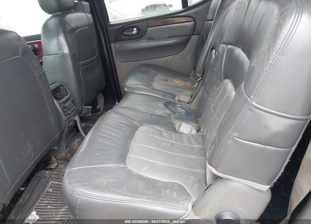 2004 GMC ENVOY XL SLT VIN: 1GKET16S646108092