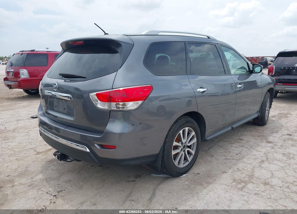 2015 NISSAN PATHFINDER S VIN: 5N1AR2MN3FC695332