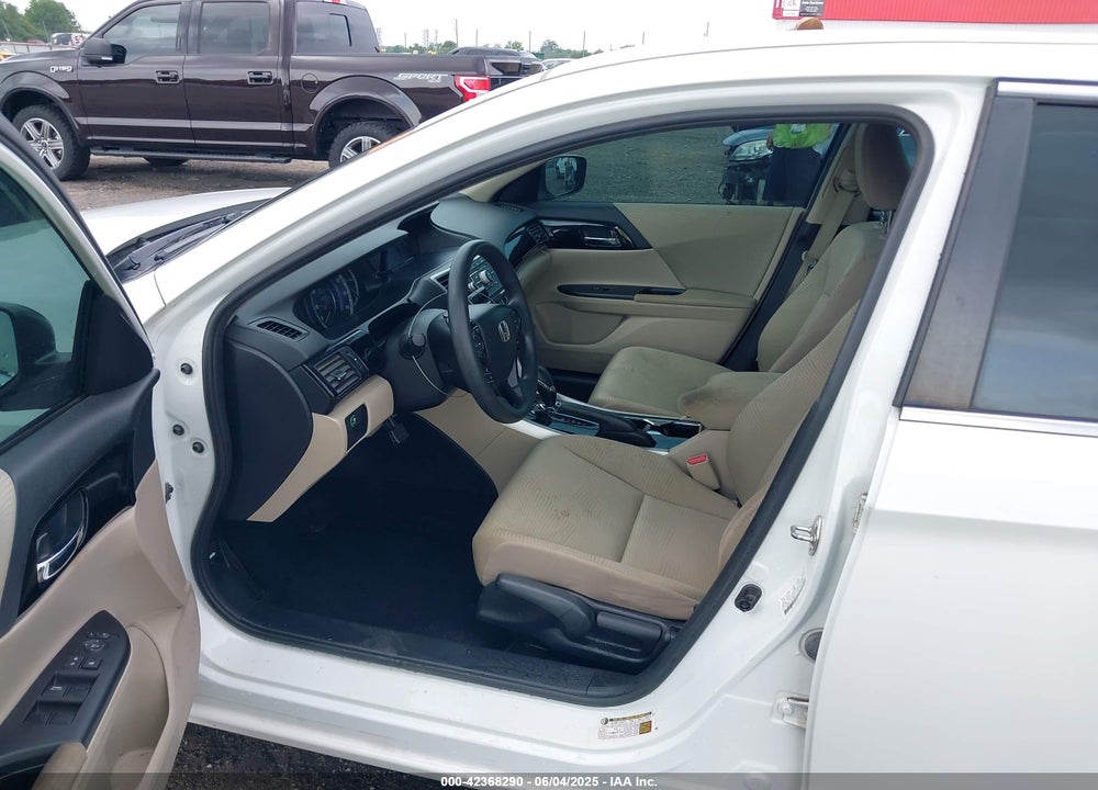 2017 HONDA ACCORD VIN: 1HGCR2F35HA296415