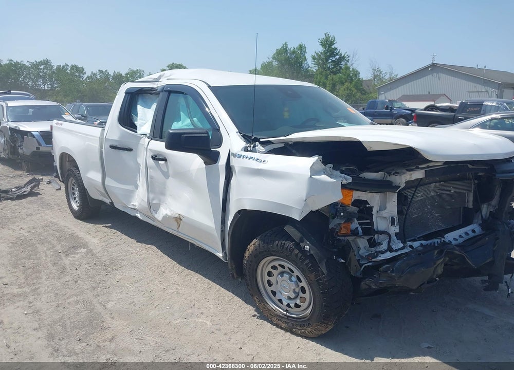 2023 CHEVROLET SILVERADO 1500 VIN: 1GCUDAED4PZ181553
